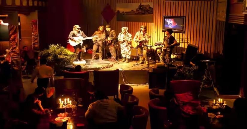 Top Delhi NCR Restaurants with Live Music for a Perfect Evening