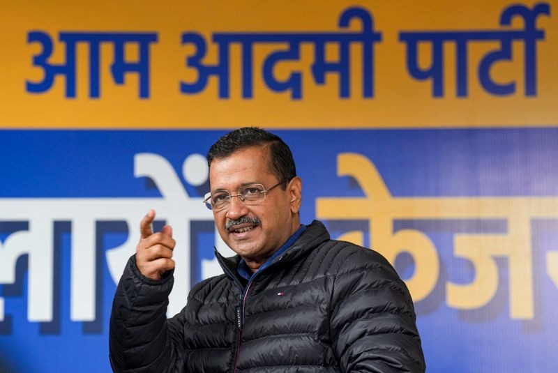 Arvind Kejriwal Promises Rs 18,000 to Priests in Delhi.